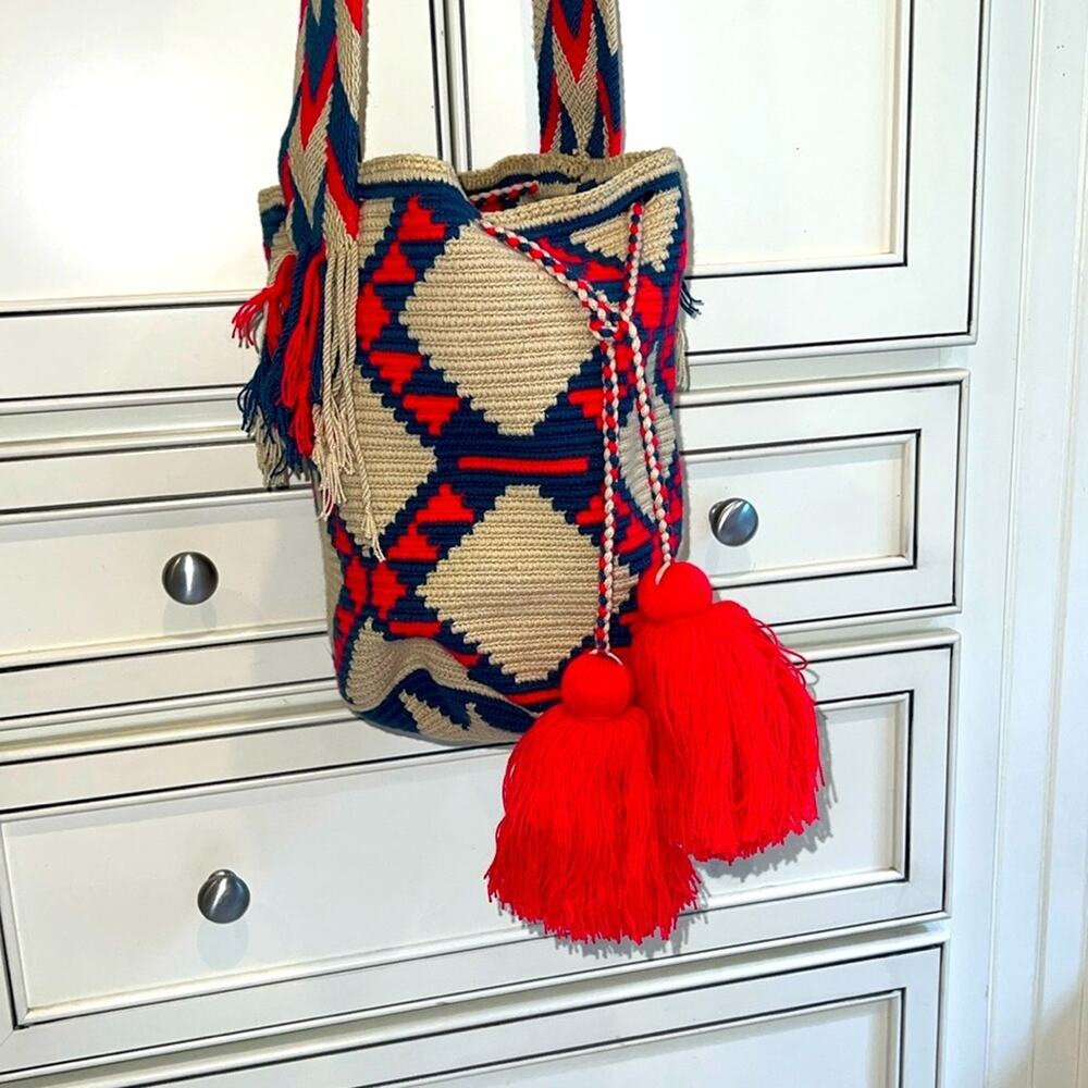 NWT knit WAYUU bag